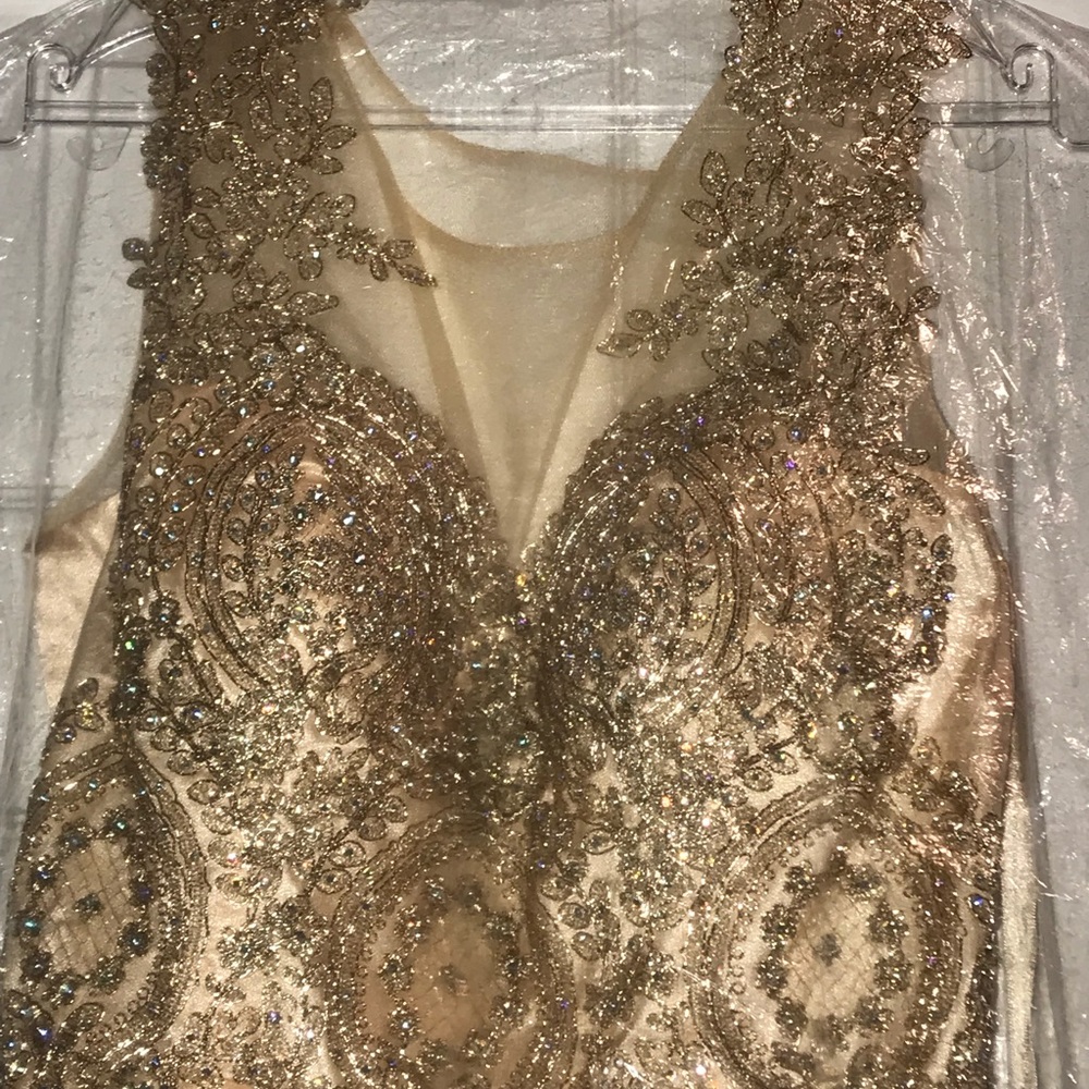 DRESS - Picture 3 of 6